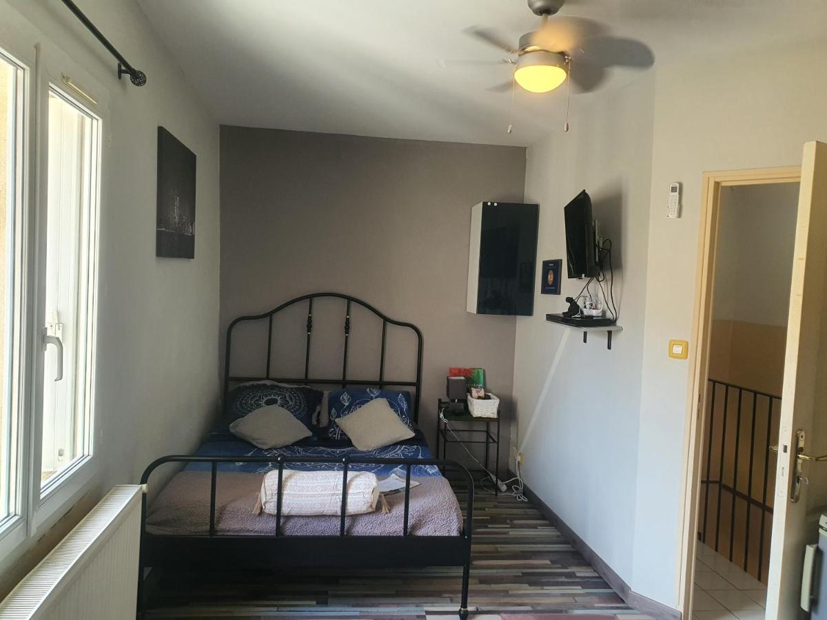 City House Appartements Entraigues-sur-la-Sorgue ภายนอก รูปภาพ