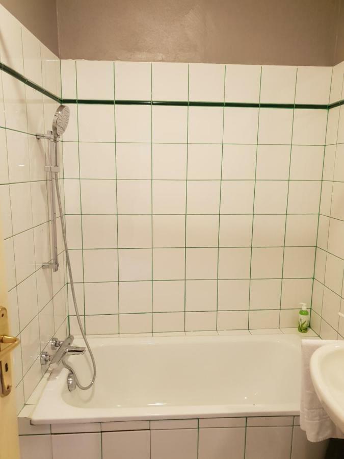 City House Appartements Entraigues-sur-la-Sorgue ภายนอก รูปภาพ