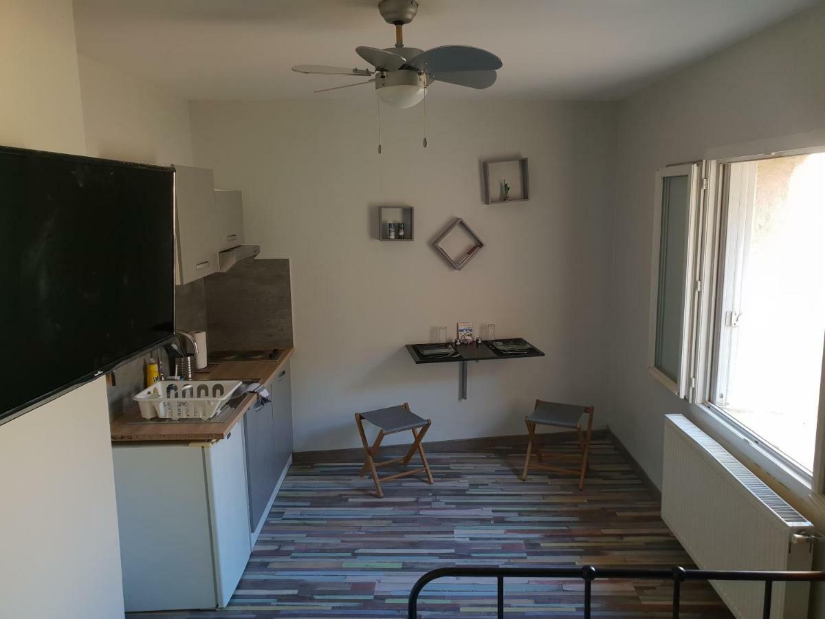 City House Appartements Entraigues-sur-la-Sorgue ภายนอก รูปภาพ