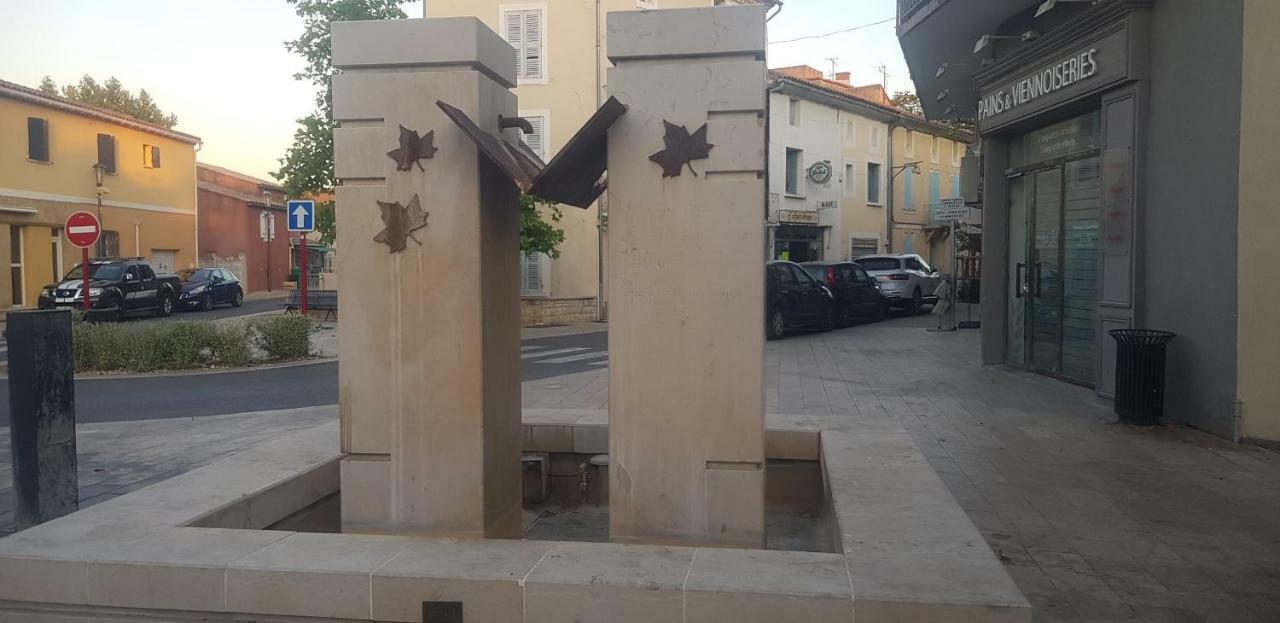 City House Appartements Entraigues-sur-la-Sorgue ภายนอก รูปภาพ